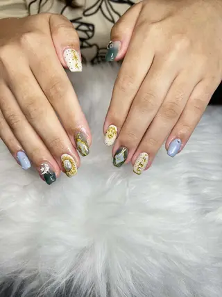 ネイル Queen Nail 研修生のネイルデザイン