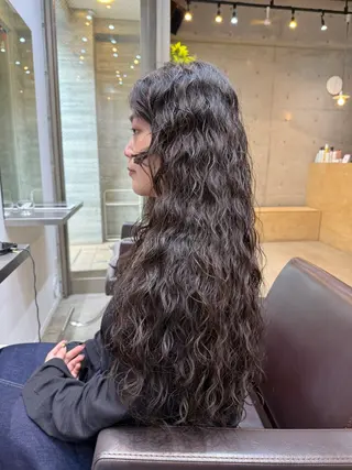 ロング 🇺🇸朝5分で簡単 海外風パーマ🇺🇸のヘアスタイル