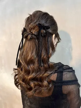 ロング ヘアアレンジ 佐伯 桃のヘアスタイル