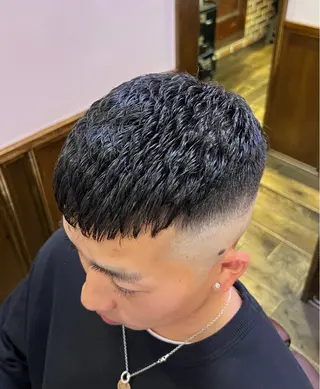 ショート パーマ 大久保 竣太のヘアスタイル