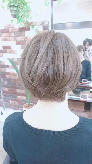 ショート ツヤ髪ケアカラー✨ 中谷良成のヘアスタイル