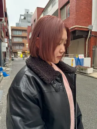 ミディアム カラー 顔周りレイヤーカット ブリーチminamiのヘアスタイル
