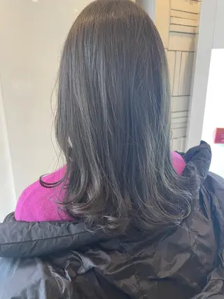 セミロング カラー 美髪形成!色素改善! 秋田 和輝のヘアスタイル