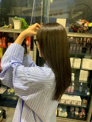 ミディアム カラー 海外girl🤎 透明感ベージュmaoのヘアスタイル