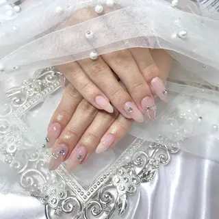 ネイル Yveil 心斎橋店 hirokoのネイルデザイン