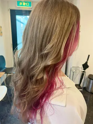 カラー Itsuki .のヘアスタイル
