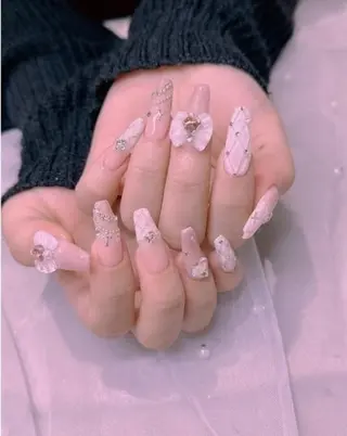 カラー エムズ ハヤシのネイルデザイン