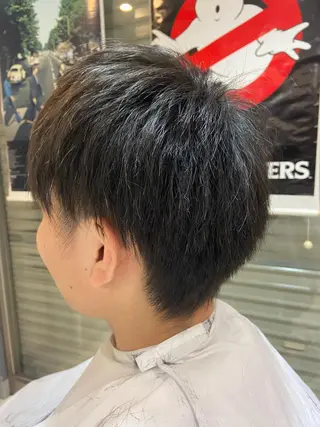 ショート メンズ 岡 且也のヘアスタイル