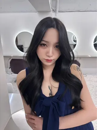 ロング 🩵透明感艶髪 縮毛矯正masa🩵のヘアスタイル