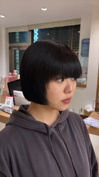 カラー anji /ハイトーン・パーマのヘアスタイル