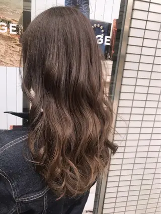 ロング カラー ご新規様限定 透明感カラーKANAのヘアスタイル