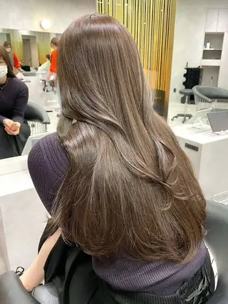 ロング カラー 佐藤 笑瑠のヘアスタイル