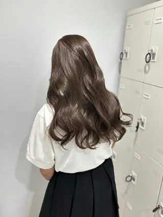 ロング カラー 透明感ベージュ/ 久保大和のヘアスタイル