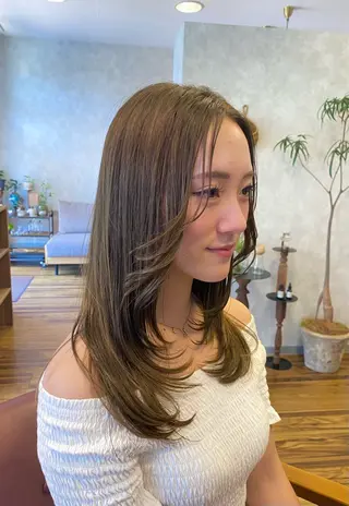セミロング CROCHE クロッシュのヘアスタイル