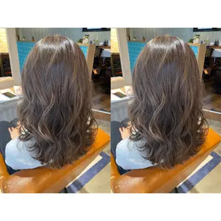 カラー 🩵盛れる顔周り/ 艶カラーemi🩵のヘアスタイル