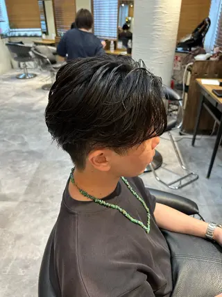 ショート メンズ ✨髪質改善✨ハイトー ンカラー⭐️藤沢のヘアスタイル