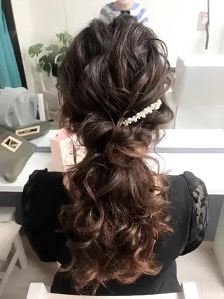 セミロング ヘアアレンジ 【カメレオン】 上村 祥子のヘアスタイル