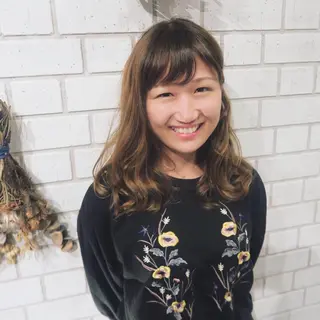 セミロング カラー 中川 竜誠のヘアスタイル
