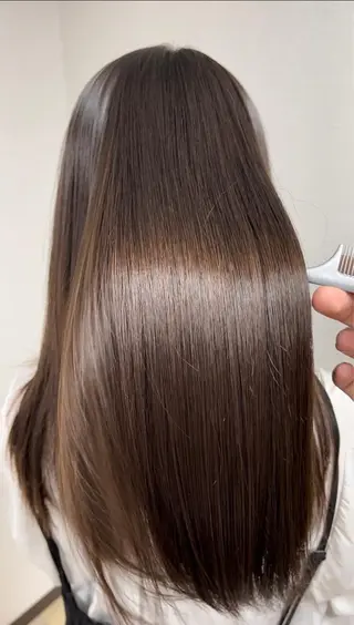 ロング 三浦 聖泉のヘアスタイル