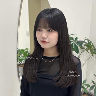 セミロング Karin🎀韓国/ 透明感🥣&レイヤーのヘアスタイル