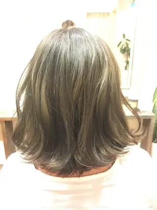 ミディアム ハイトーン得意😍 Lumiereのヘアスタイル