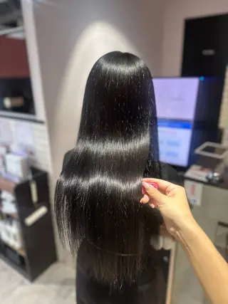 ロング カラー LUPI byLee MIUのヘアスタイル