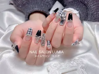 ネイル ネイルサロン ルミア Lumia 店長施術のネイルデザイン