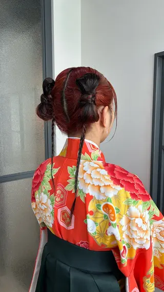 ヘアアレンジ ヒマリ デザインカラーのヘアスタイル