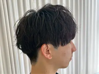 ショート センターパート 韓国ヘア・綾也のヘアスタイル
