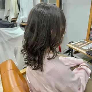 ミディアム 小谷野 七海🐬のヘアスタイル