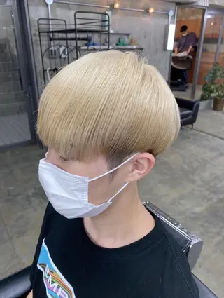 ショート カラー メンズ 亀井隆汰/メンズ専門 パーマ/フェード可のヘアスタイル