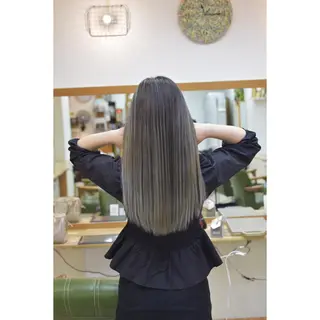ロング カラー 岩下 葉平(店長)のヘアスタイル