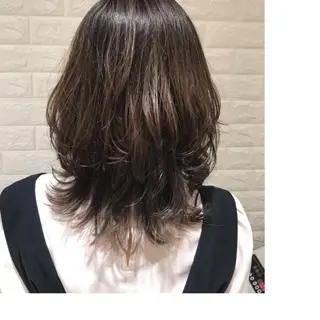セミロング カラー ご新規様限定 透明感カラーKANAのヘアスタイル
