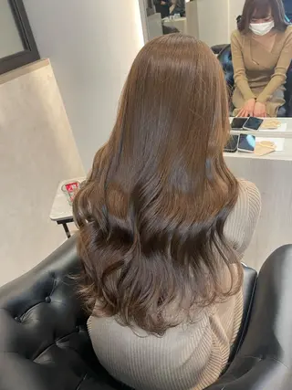 ロング カラー emi/髪質改善/ 韓国風/艶カラーのヘアスタイル