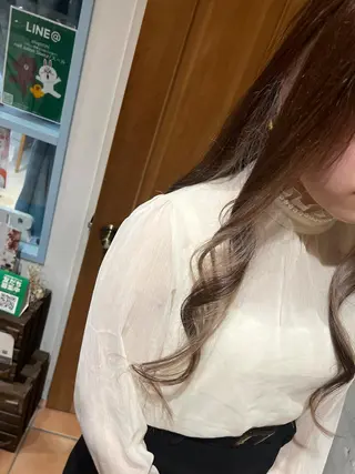 ロング カラー くらかず あやねのヘアスタイル
