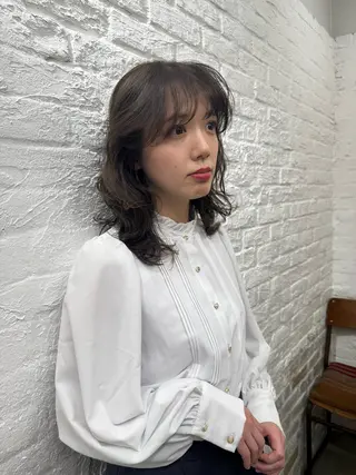 セミロング カラー ムロ 二子玉川駅のヘアスタイル
