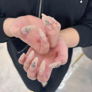 ネイル フレンチガーリー HIMERIのネイルデザイン
