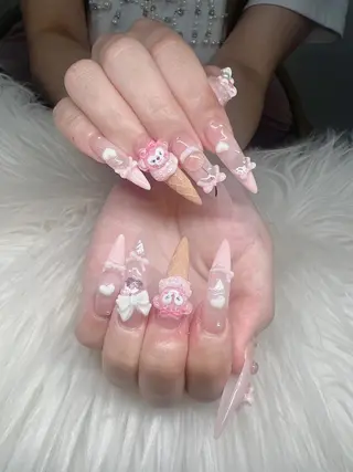 ネイル Lee Nailsのネイルデザイン