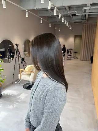 セミロング 井山 葵のヘアスタイル