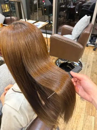 ロング ハイトーン/ 艶カラー/カイのヘアスタイル