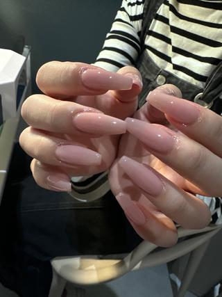 ネイル ♱˖⁺ 𝒎𝒐𝒑𝒊 ⁺のネイルデザイン