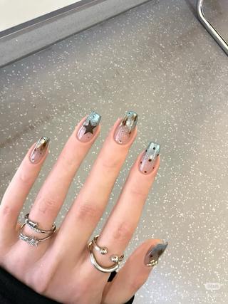 ネイル Lumi de nailsのネイルデザイン
