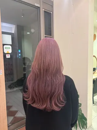 カラー 高濱 ひなよのヘアスタイル