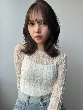 ミディアム カラー 🫧透明感/ツヤ髪/ ベージュ いちご🍓のヘアスタイル