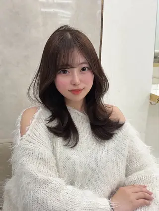 ミディアム カラー 透明感カラー/韓国 /髪質改善/遠藤梨瑚のヘアスタイル