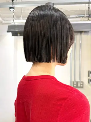 ショート カラー 切りっぱなしボブ/ ストレート須藤優真のヘアスタイル