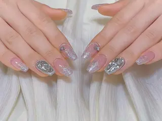 ネイル LUMINA NAYAのネイルデザイン
