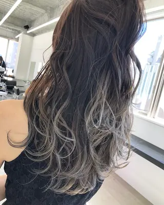 セミロング カラー ブリーチ 透明感HIDEのヘアスタイル