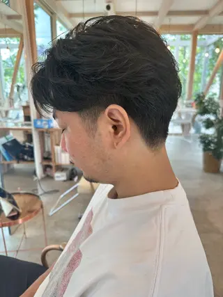 ショート NISHI （ニシ）のヘアスタイル