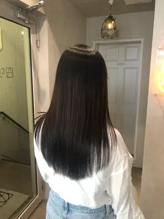 ロング ナチュラル透明感🌱 小山美樹子のヘアスタイル